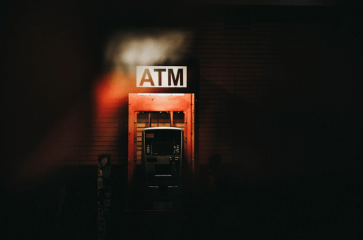 Опит за грабеж и взривяване на банкомат в "Техномаркет" в София: Има задържан, двама се издирват