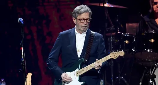 Ерик Клептън осъди жена заради опит да продаде пиратско CD за €9,95