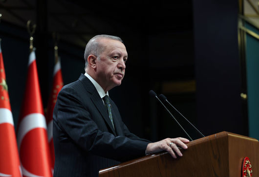 Лирата се срина, а Турция е в невиждана криза