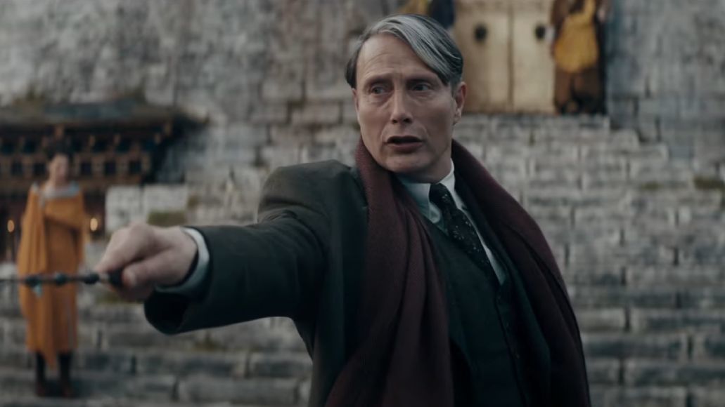 <p><strong>Fantastic Beasts: The Secrets of Dumbledore - 15 април </strong></p>
<p>Ако има истинска причина да очакваме третия филм от поредицата Fantastic Beasts, тя е обвързана изцяло с възможността да гледаме Мадс Микелсен като зъл магьосник. И Разбира се, и Джуд Лоу в ролята на младия проф. Дъмбълдор... </p>