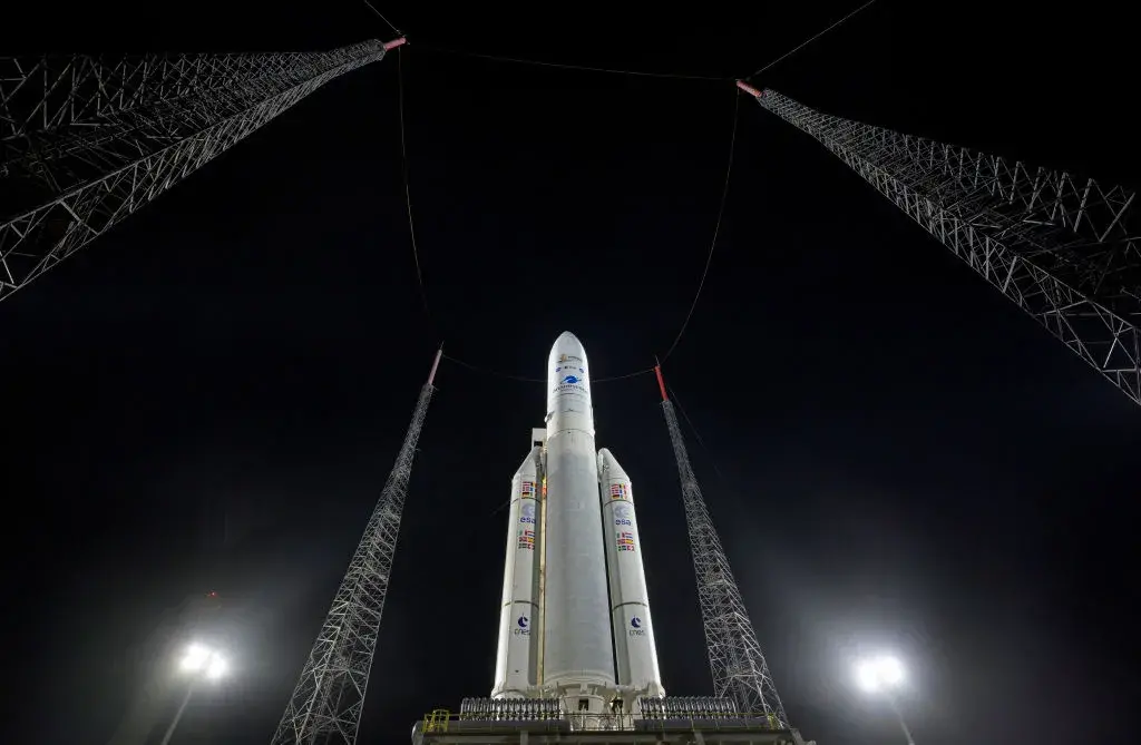 NASA изстреля най-мощния телескоп, който ще търси живот на далечни планети