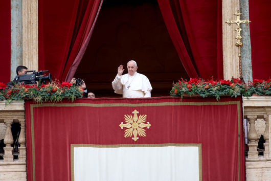 Папа Франциск призова за мир в Украйна и Близкия изток, както и за стоп на насилието над жени и деца