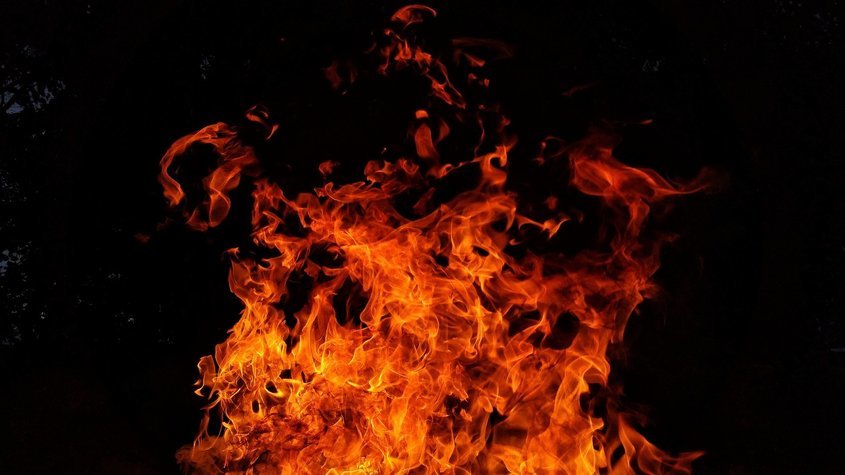 30-годишен мъж и две деца са загинали при пожар в село край Ловеч