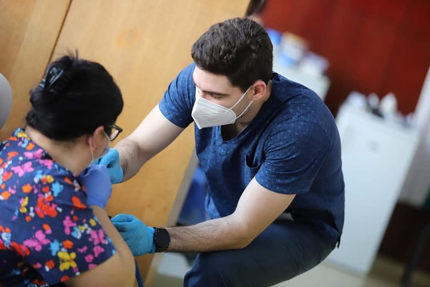 1235 нови случая на Covid, над 1,9 млн. българи вече са напълно ваксинирани