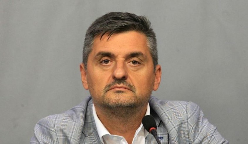 Скандал в БСП след предложението за изключване на Кирил Добрев от партията