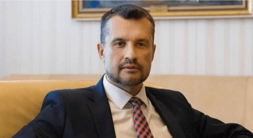 Освободеният от президента Калоян Методиев ще оглави кабинета на Корнелия Нинова