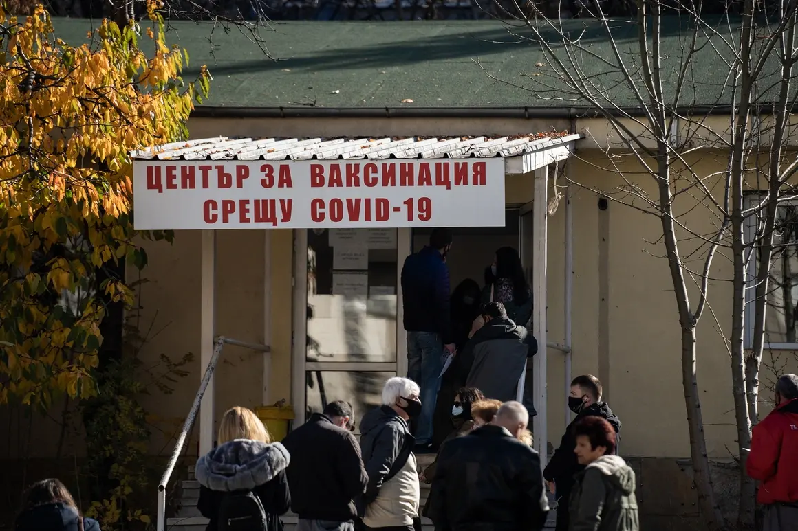 Лек спад на новите случаи на Covid, но пациентите в болница се увеличават