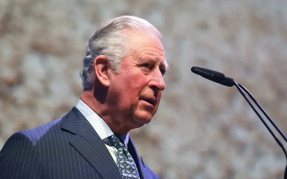 Принц Чарлз е с положителна проба за Covid-19