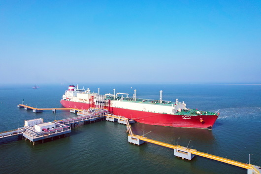 FT: САЩ преговаря с Катар за износ на газ в Европа в случай на ескалация с Русия