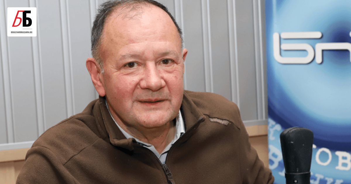 Бившият председател на БСП Михаил Миков обяви, че напуска партията