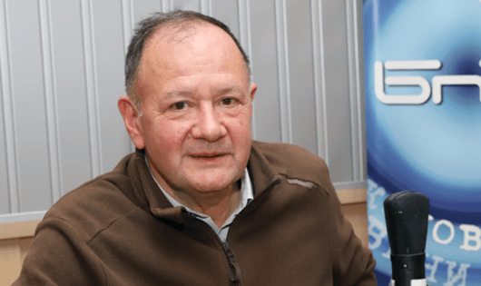 Бившият председател на БСП Михаил Миков обяви че напуска партията