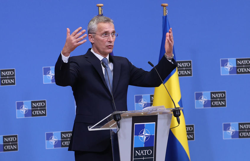 Лидерите на НАТО искат да решат кризата с Украйна чрез дипломация