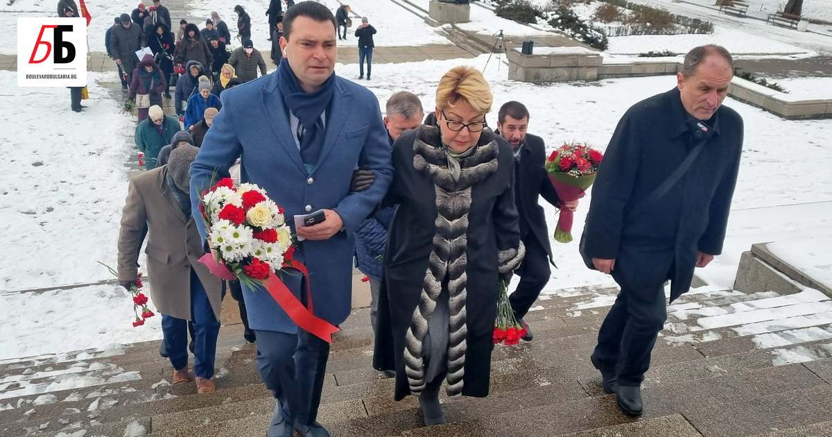 Ръководителят на БСП София Калоян Паргов се появи под ръка
