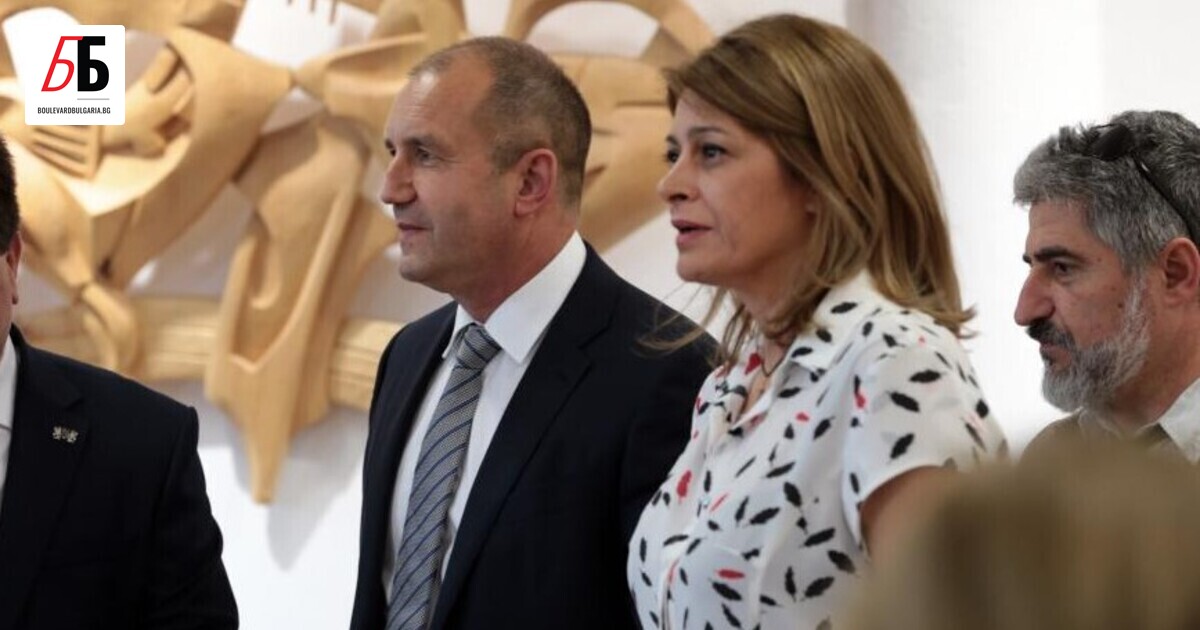 Президентът Румен Радев се е самоизолирал, след като съпругата му