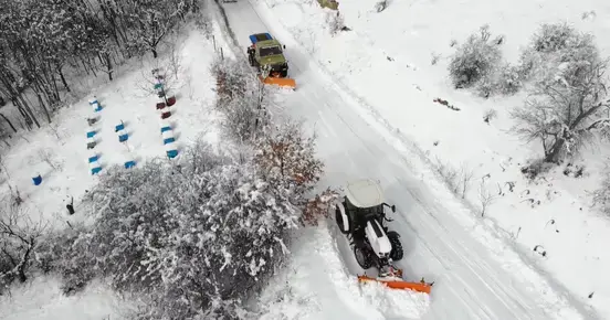 Димитър Димитров от ICDSoft извади свои снегорини, вместо да чака "професионалистите"