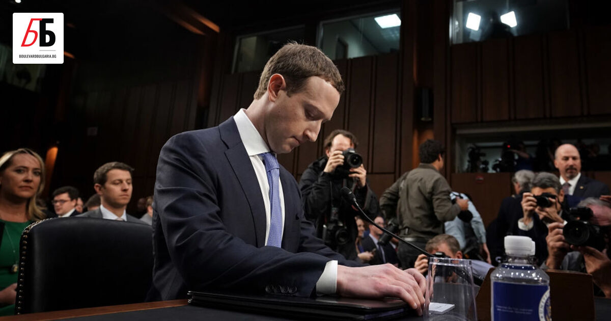 В даден момент в бъдещето, когато душата на Марк Зукърбърг се