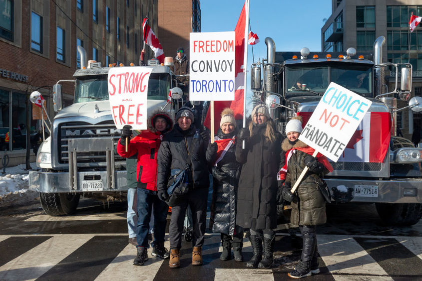 Канадският премиер заплаши протестиращите с блокиране на банковите им сметки