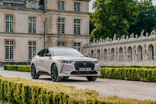 DS 4 взе наградата за най-красив автомобил на 2022 