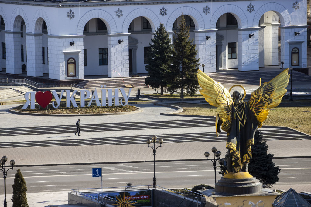 140 души очакват евакуация от Киев към България