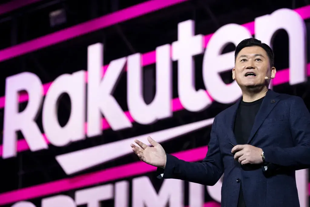 Шефът на Rakuten дарява близо 9 млн. долара на украинското правителство
