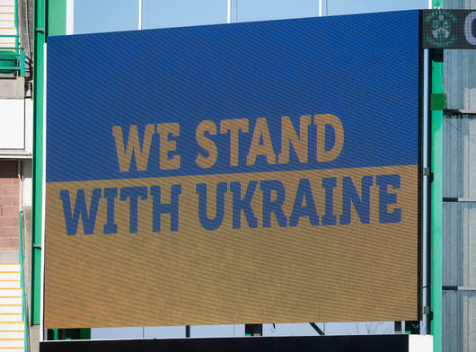 Американският писател Стивън Кинг публикува снимка в подкрепа на Украйна   Обикновено