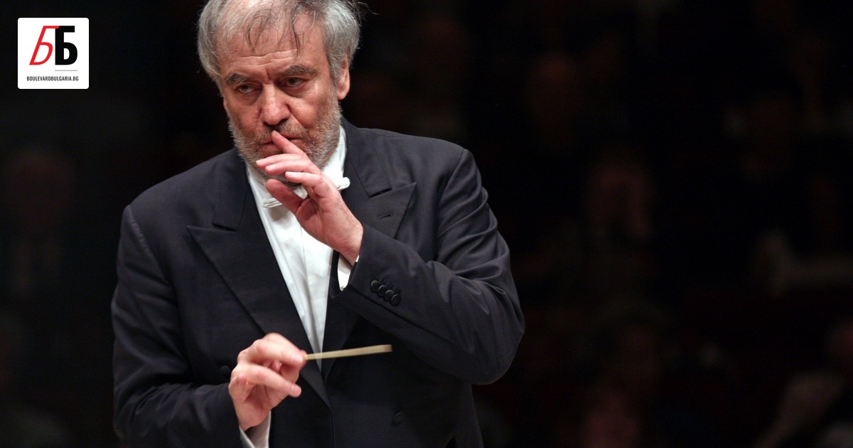 Руският диригент Валерий Гергиев е уволнен от ръководната си позиция