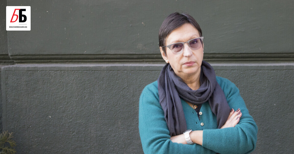 В един разстрелван от вашите кумири днес свят на демокрацията и