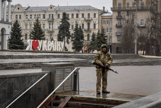 Ден №8 от войната: Експлозии в Киев, цивилни жертви на юг и масови протести в Санкт Петербург
