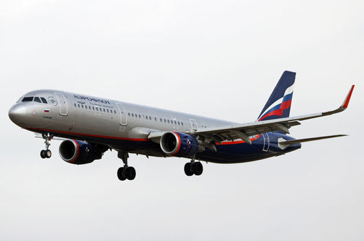 Най голямата руска авиокомпания Аерофлот обяви че спира всички полети за