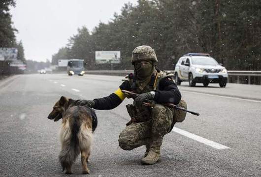 Украйна твърди, че Русия се прегрупира за пълномащабна атака срещу Киев