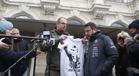 Матео Салвини един от най близките до Путин европейски партийни