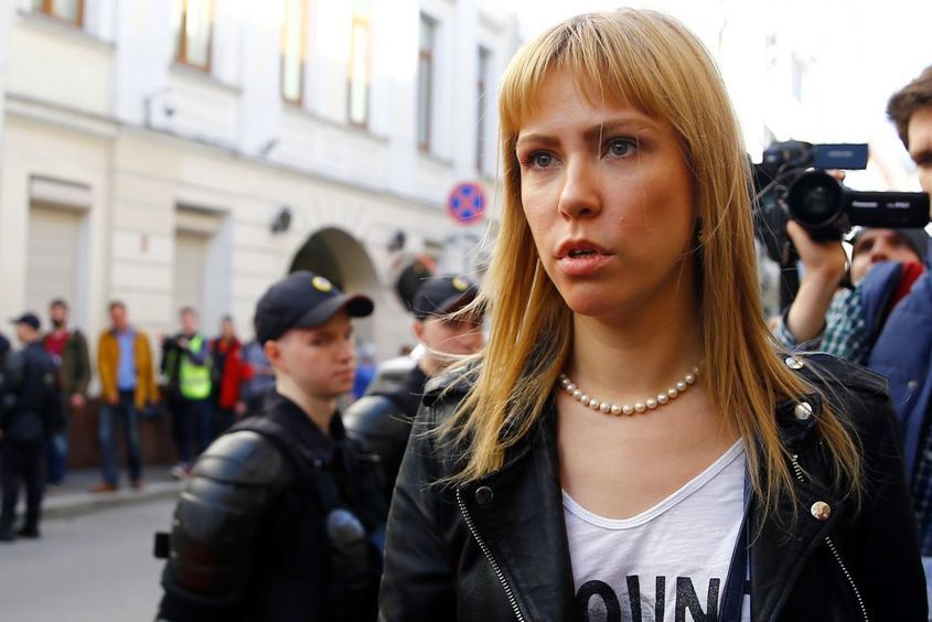 Мария Баронова - от лице на протестите срещу Путин до върха на RT и обратно