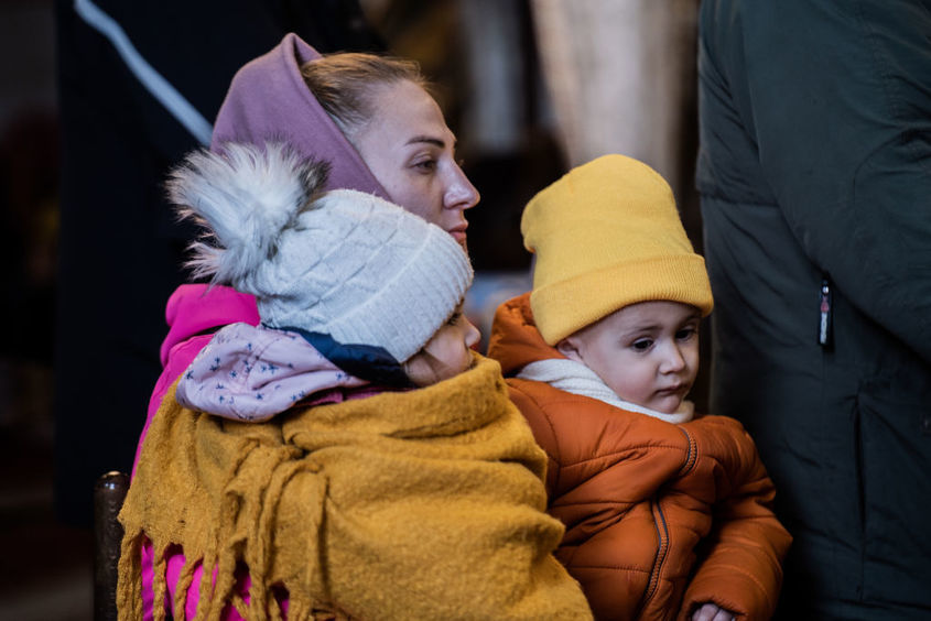 Митовете за 40-те лева: кой и как ще получава помощта за бежанците от Украйна?