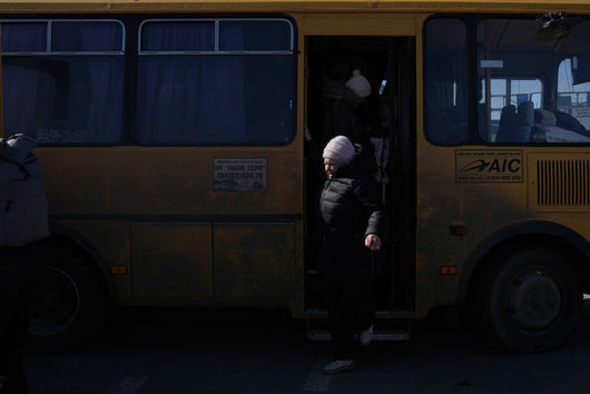 Автобус превозващ около 50 украински бежанци е излязъл от пътя