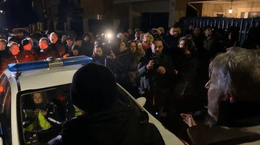 Бойко Борисов е отведен в ГД "Национална полиция" след акция в дома му (обновена)