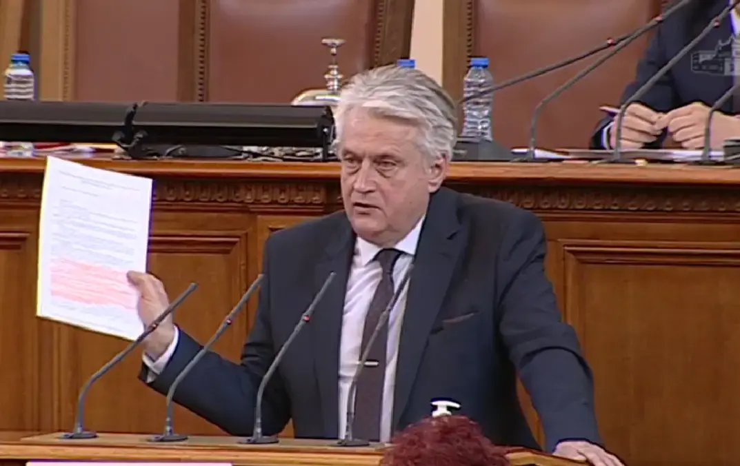 "Къде се е чуло и видяло вълкът да хване ловеца": ПП срещу проект на "Възраждане" и ГЕРБ, без да броим Бойко Рашков