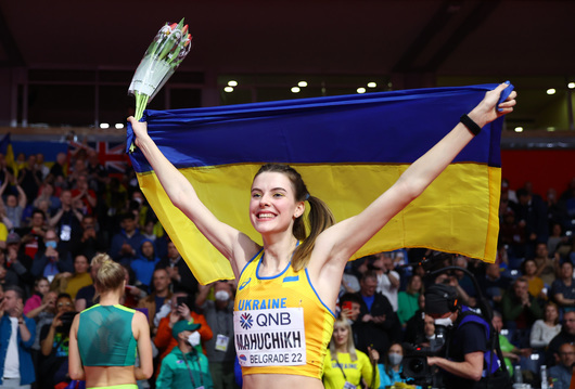 Украинката Ярослава Магучих спечели златен медал в скока на височина