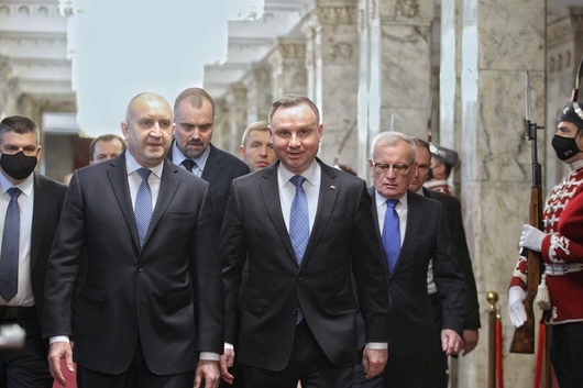 След среща с полския президент, Радев вече е готов да изпратим каски и бронежилетки на Украйна (Обновена)