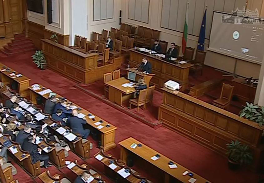 Парламентът обсъжда на първо четене промените в Закона за съдебната власт 