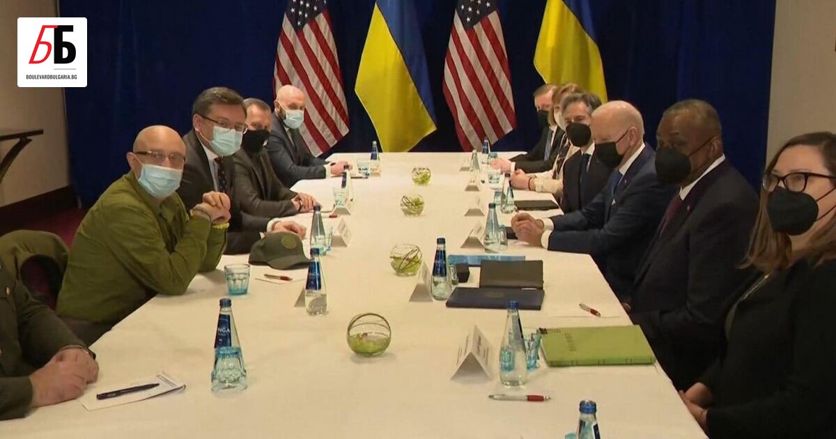 Американският президент Джо Байдън се срещна с министрите на външните