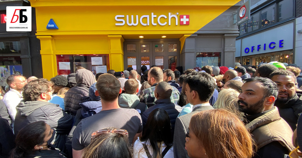 На 26 март огромна тъпла от хора се събра пред вратите на