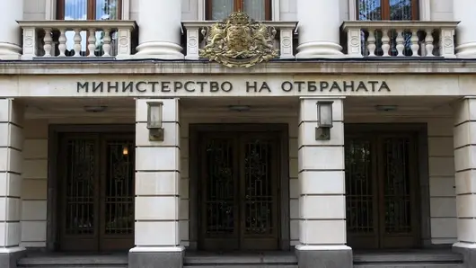 ГЕРБ обвинява Тодор Тагарев в бездействие. Какво свършиха военните министри на партията?