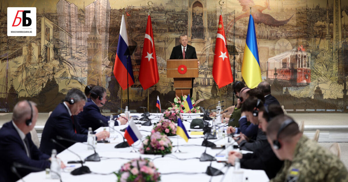 Делегациите на Украйна и Русия пристигнаха в Истанбул, където днес