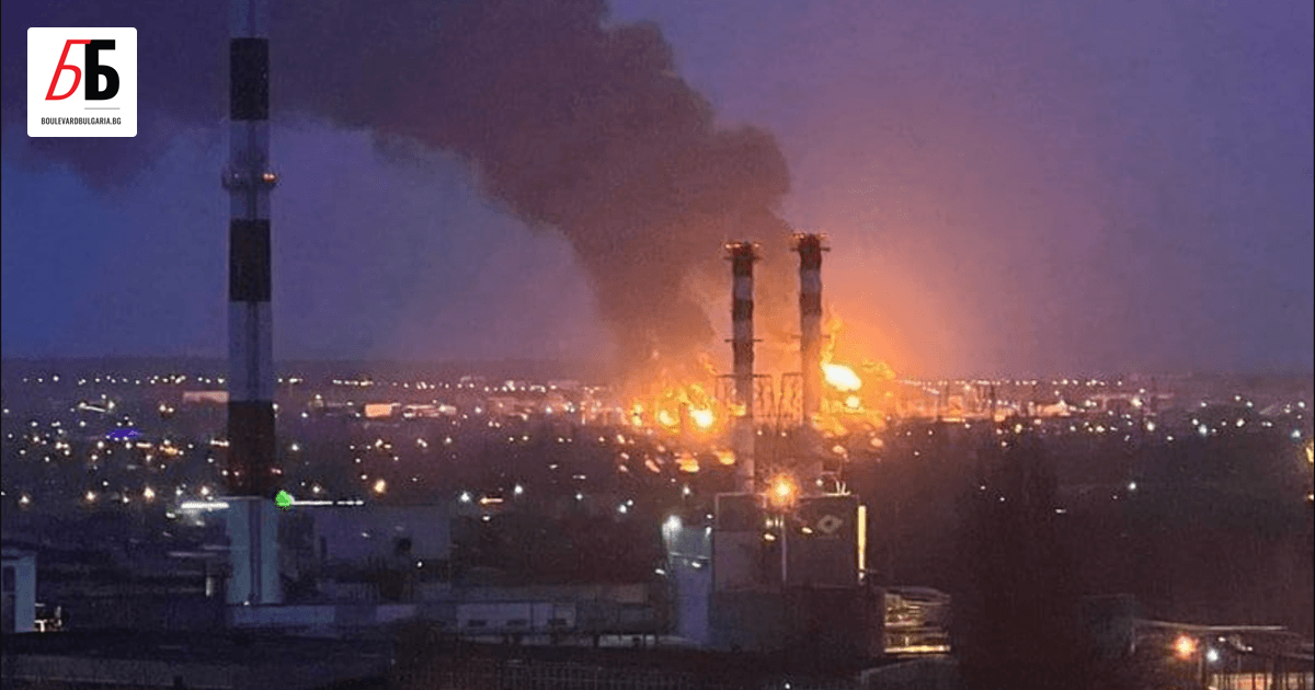 Голям пожар е избухнал в петролна база на Роснефт в