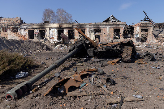 Оттеглянето на Русия от градовете покрай Киев разкри зверства срещу цивилни