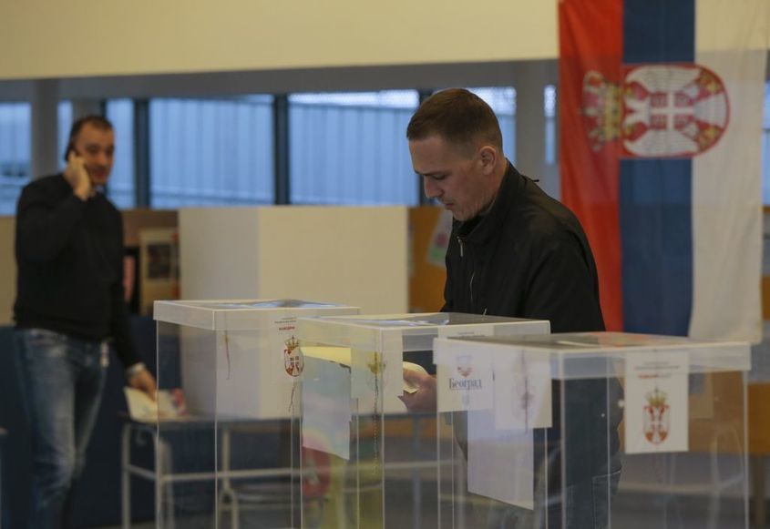 Сърбия провежда избори 3 в 1 – за президент, парламент и местни власти