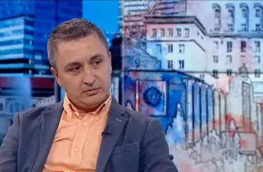 Александър Николов: Целта на играта с дерогацията е ПП да се изкарат проруска партия