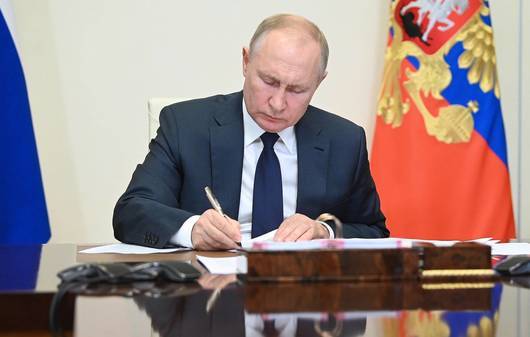 Президентът на Русия Владимир Путин подписа указа за реципрочни визови