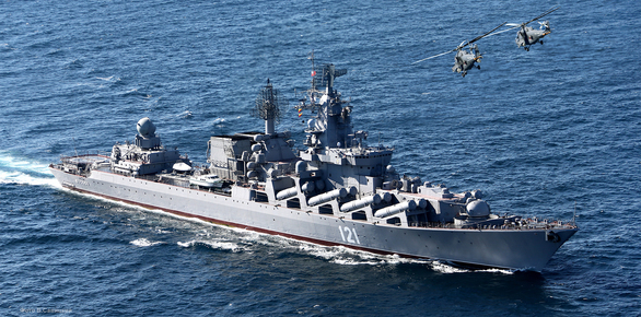 Пострадалият от ракетен удар руски ракетен крайцер Москва е потънал  