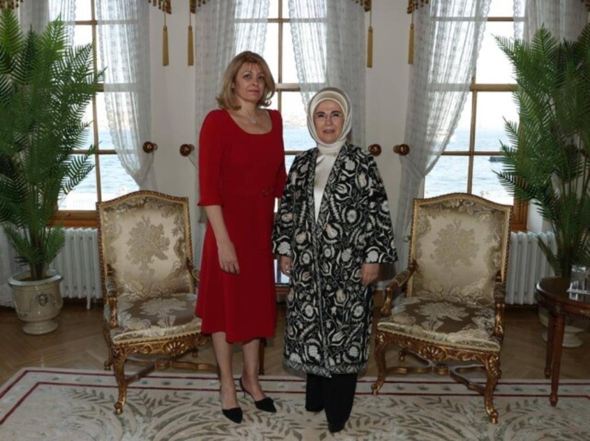 Десислава Радева се срещна със съпругата на Реджеп Тайип Ердоган